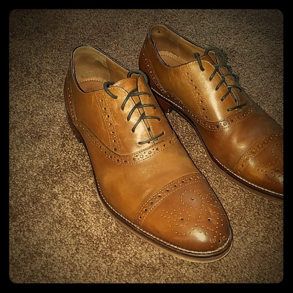 New Johnston murphy brogued dress shoes (oxfords)
